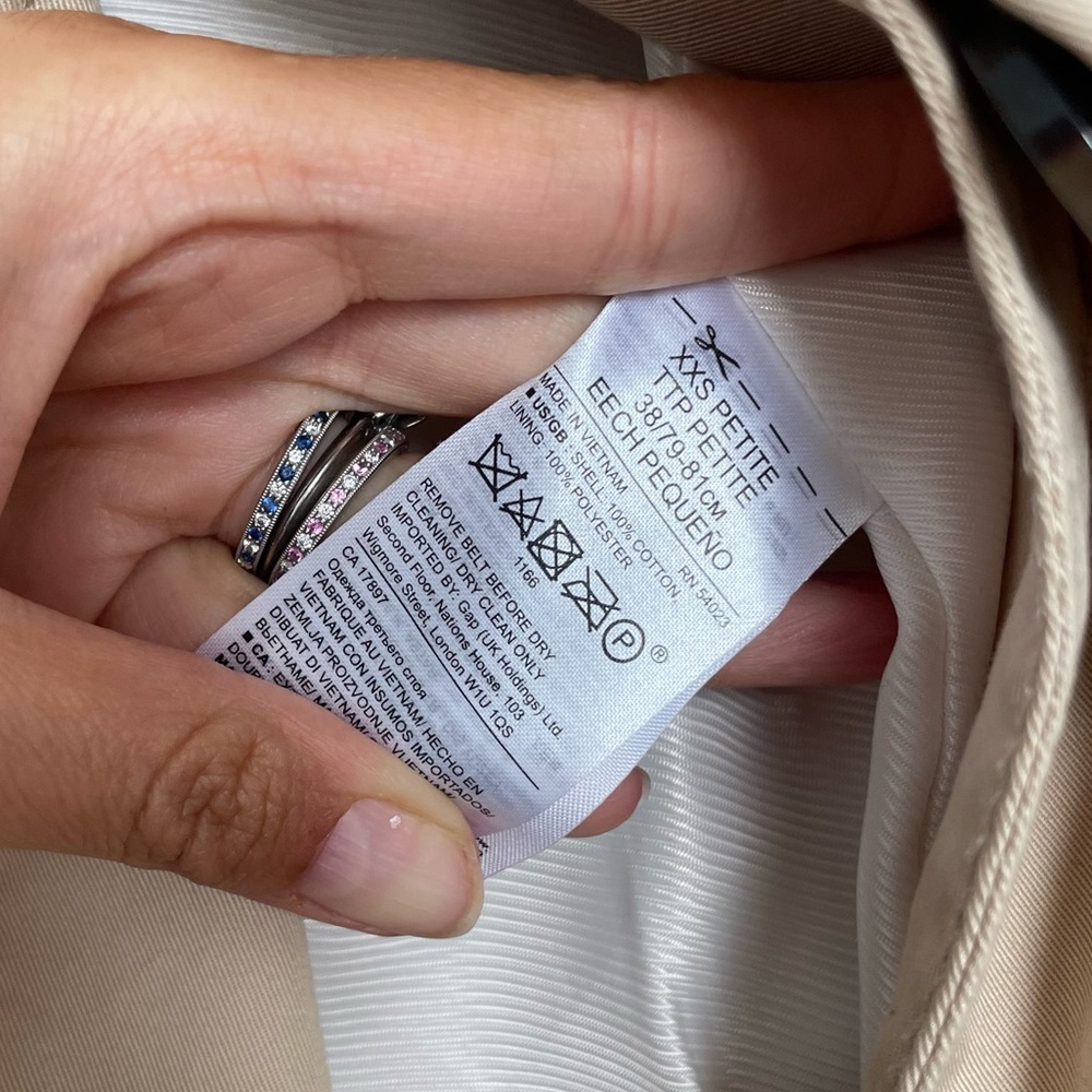 Banana Republic - Picture 7 of 10